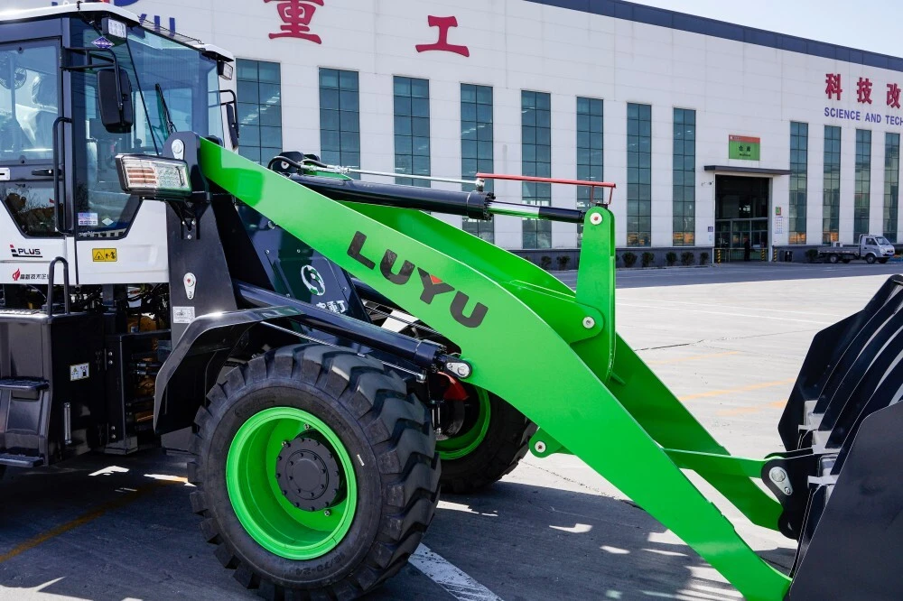 Wheel Loader: U & Me Traders in Pakistan
