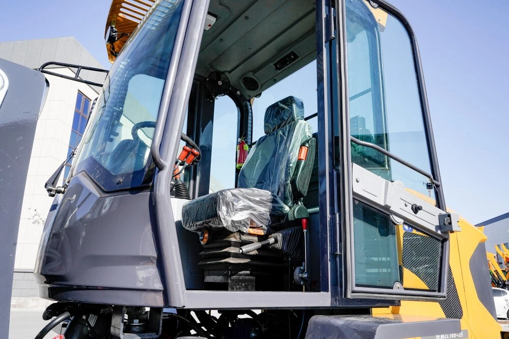 Wheel Loader at U & Me Traders in Pakistan