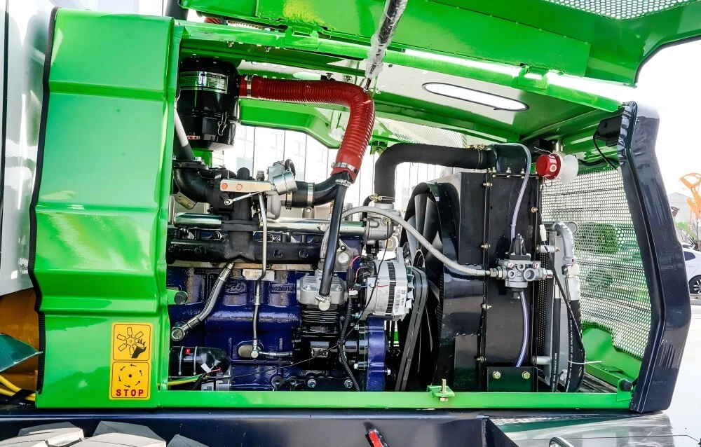 U & Me Traders in Pakistan: Green Wheel Loader with Black Bucket 