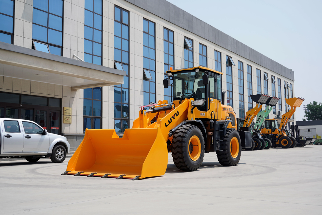 Wheel Loader: U & Me Traders in Pakistan